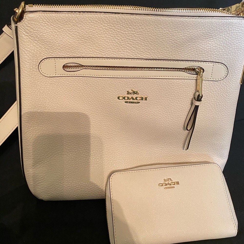 Coach crossbody purse